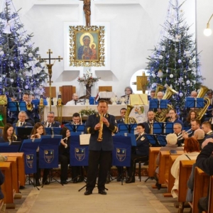 Koncert Tarnogórskiej Orkiestry Dętej w kościele w Orzechu